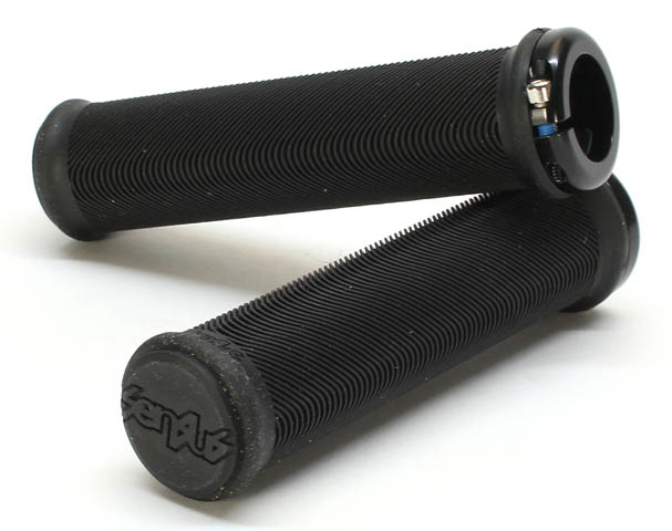Грипсы 130мм, чёрные с 1 чёрным алюм lock-on и пластиковой заглушкой, облегчённые.