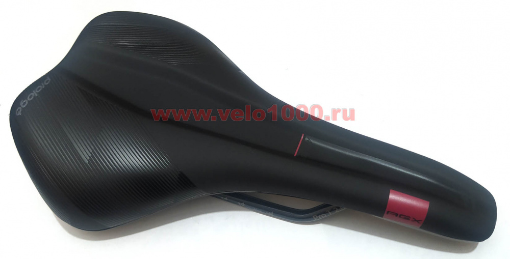 Седло AKERO AGX, 255x150мм, для GRAVEL, рельсы T2.0, черное с красной графикой, 225г.