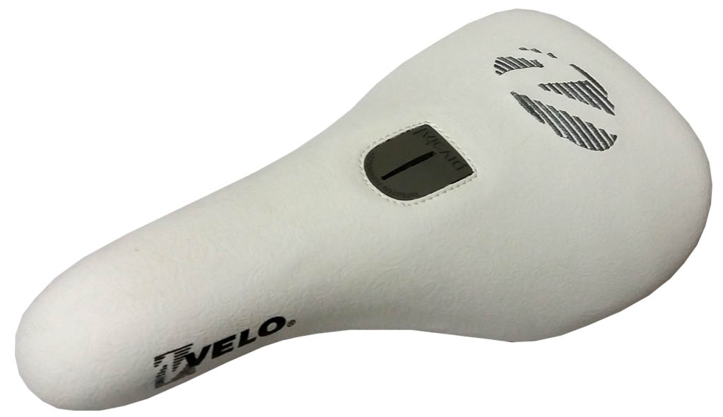 Седло Pivotal, 234х131мм, бело-серое, бамперы серые, с теснением логотипа "Velo".