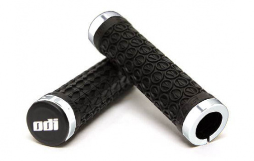 Грипсы 130мм, чёрные с 2 серебристыми алюм lock-on. для велосипеда